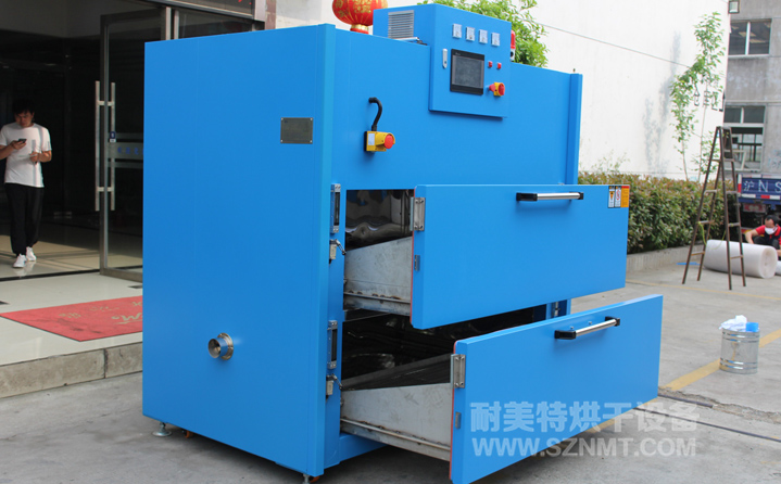 汽車(chē)內(nèi)飾件表皮烘箱